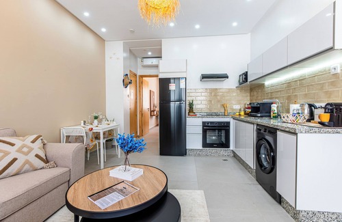 Imi Ouaddar Apartment | New Charming Boho Chic Apt/3mn To Beach/WFH w/High Speed Wifi, AC & 4K TV