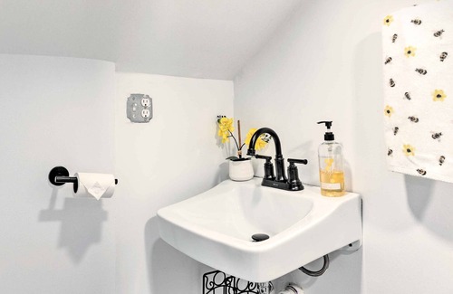 Cutchogue Cottage | NEW! Charming Cutchogue Cottage Close to Vineyards