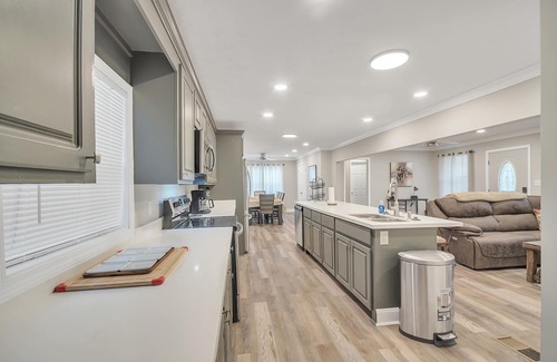 Clinton House | NEW! Charming Southern Retreat Near Historic Downtown