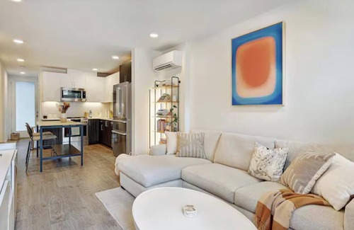 Broadway House | NEW! Chic Capitol Hill Townhome w/Views, Walkable