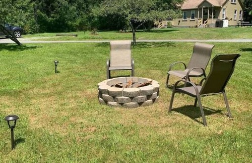 Hurleyville House | NEW! Chic Catskills Bungalow Getaway/Hiking/Rail Trail