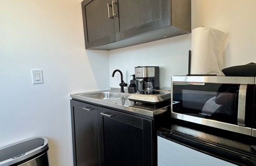 Garfield Apartment | New City Loft Cozy With Backyard Unit C