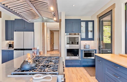 Windcliff Estates House | NEW! Clearview Luxury Home at Windcliff