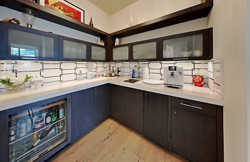 South Scottsdale House | *NEW* Close to Old Town Scottsdale with heated, covered pool in coveted PV Farms