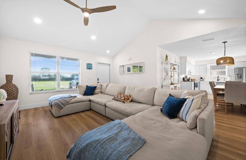 Naples Park House | NEW! Coastal Retreat - Near Beach & Mercato Naples