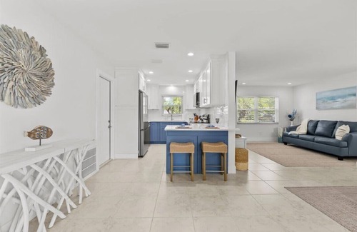 Indian Rocks Beach House | New Coastal Indian Rocks Beach Oasis | Heated Pool