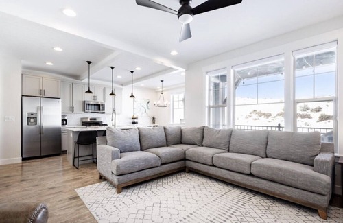 Park City House | *NEW* Comfy 4 bdrm close to resorts, trails, lakes