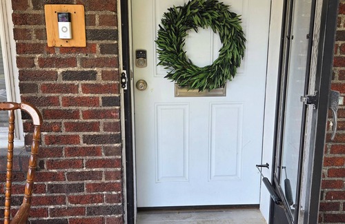 St. Louis House | New Comfy Cottage, 2BD1.5BA, Fenced Backyard, Pet Friendly