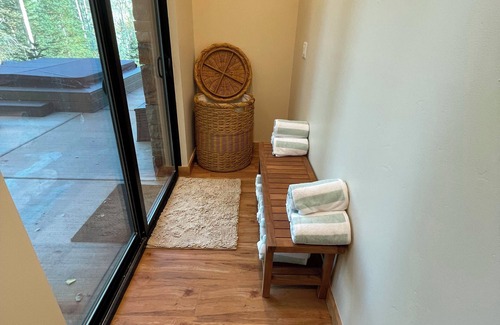 Mountain Village House | New Construction Mountain views 4 Bedroom, Amazing Hot Tub!