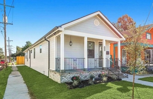 Gentilly Terrace House | New Construction -3BR/2 Full bath in Safe Gentilly area