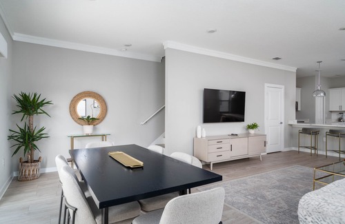 Tampa House | New Construction 3BR South Tampa 10 Min Downtown