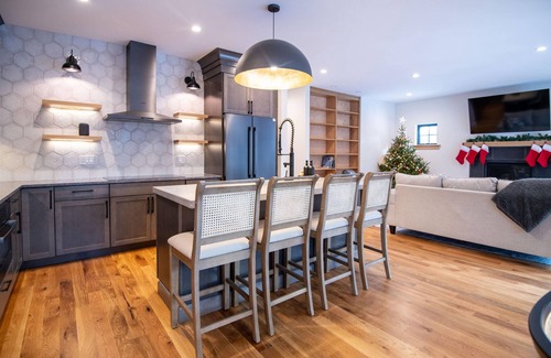 Ludlow House | New construction: 4-bed, 4-bath house at Okemo Ski Mountain in Ludlow, VT
