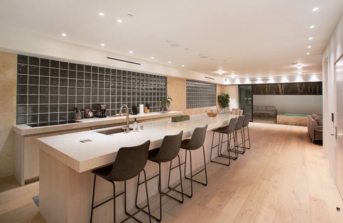 Beverly Grove House | New Construction 4 Bedroom home