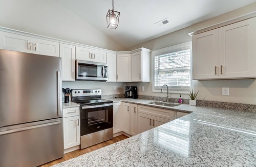 Lincolnton Apartment | New Construction Duplex near Downtown Lincolnton, NC
