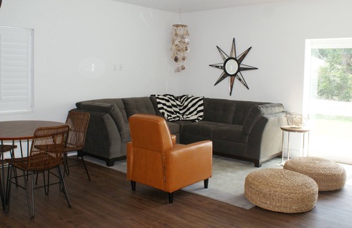 Alta Vista House | New Construction! Fully Furnished Vacation Home Minutes from Siesta Key Beach