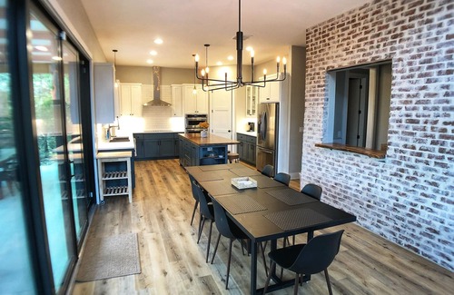 Canyon Lake House | New construction home minutes away from Guadalupe River and Canyon Lake dam