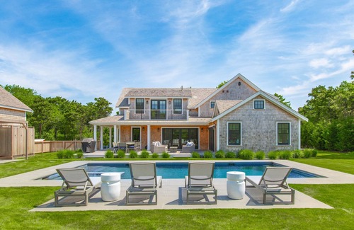Nantucket House | New construction, private retreat with 7 bedrooms, heated pool and spa, gym.