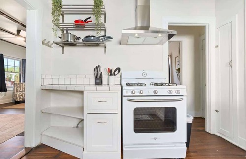 Coronado House | NEW Coronado Historic 1BR Boho Oasis! Private Yard