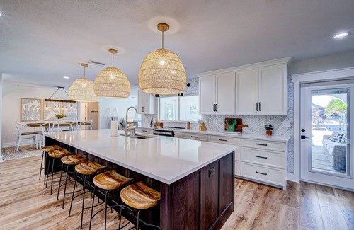 Whitney Beach House | ⚓New! Cortez Cabana! Canal front home w/heated pool & boat dock!⚓