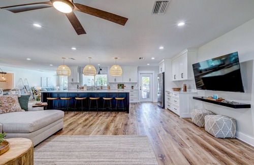 Whitney Beach House | ⚓New! Cortez Cabana! Canal front home w/heated pool & boat dock!⚓