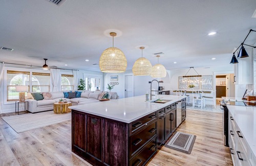 Whitney Beach House | ⚓New! Cortez Cabana! Canal front home w/heated pool & boat dock!⚓