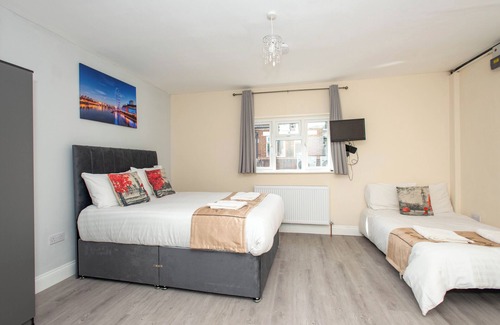 London Borough of Bromley Apartment | *New* Cosy Studio 1 Zone 6