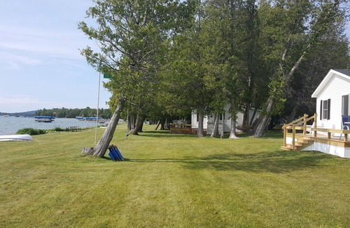 Maple City Cottage | "New Cottage" at Dunn's Farm on the Shores of Beautiful Glen Lake