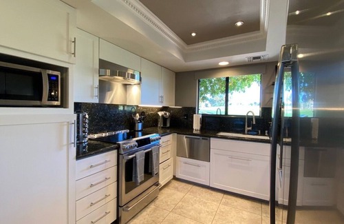 Rancho Mirage Cottage | NEW! COTTAGE on the GREEN, one-of-a-kind garden home with 2+ primary suites. Managed by Greenday.
