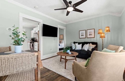 New Baltimore House | New! Cozy 2BR near Lake at Anchor Bay