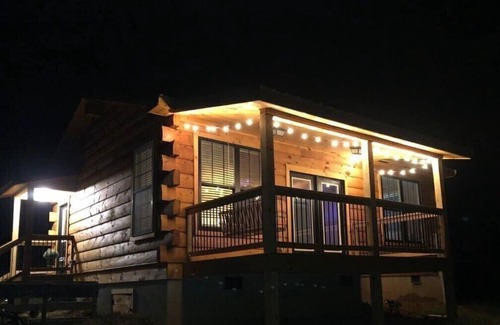 Damascus Cabin | NEW! COZY 4 Guest Cabin in Damascus! NO PET FEE!