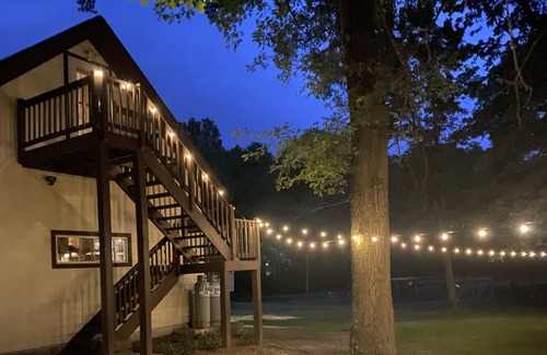 Thompson Ridge Apartment | *NEW* Cozy Apt With Large Outdoor Space, Sleeps 4, Close to Hiking And Wineries