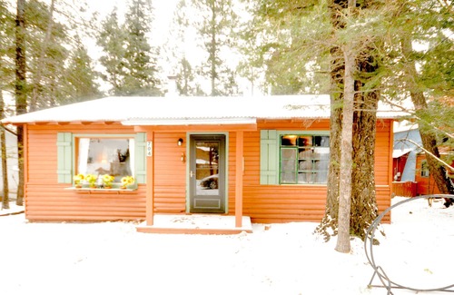 Cloudcroft House | New! Cozy Cabin in Cloudcroft village close to Lodge