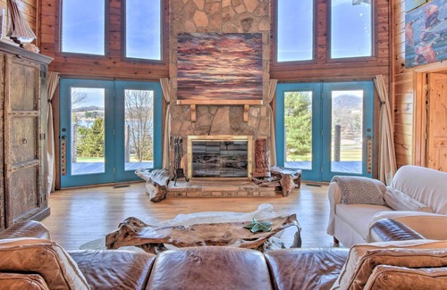 Hayesville Cottage | NEW! Cozy Hayesville Cottage w/ Lake Views!