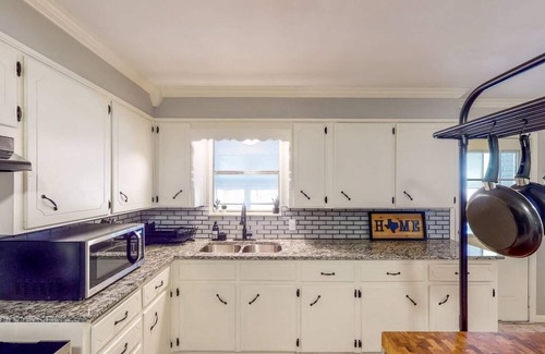 Waco House | New Cozy Home 10 Min to Magnolia and Baylor