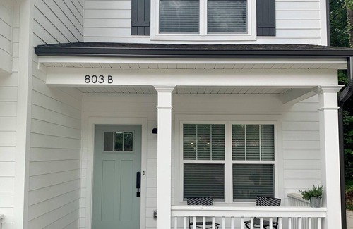 Greenville House | New Cozy Townhome Steps to Downtown Greenville