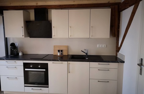 Windach Apartment | New, cozy vacation apartment. Only 2 km walk to the beautiful Ammersee.