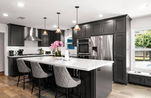 Braeswood Place House | NEW! Crystal Blue Urban Sanctuary near NRG MDACC