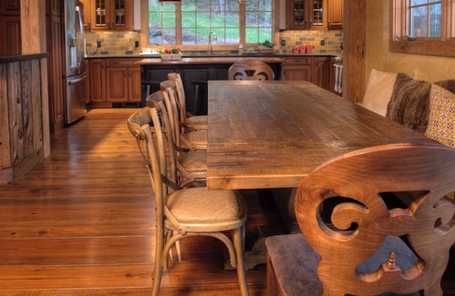 Windham House | New Custom Built Catskill Mountain Chalet with Elevator