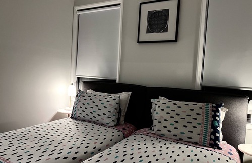 Maroubra South House | New Deluxe Guesthouse at Eastgardens (8)