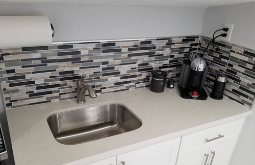 West Hollywood Apartment | NEW* Deluxe suite: perfect for couple Priv. Entrance