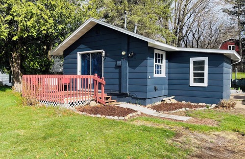Spooner Cabin | NEW Dog and Family Friendly Cabin w/Fire Pit, Remodeled, Centrally Located