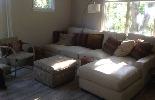 Hampton Bays Cottage | New Duplex Apartment