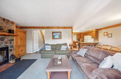 North Creek House | NEW! Echo 7 Building D - Retreat with Mountain Views by The Summit at Gore Mountain
