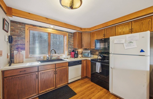 North Creek House | NEW! Echo 7 Building D - Retreat with Mountain Views by The Summit at Gore Mountain