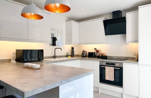 Canterbury House | NEW Edwin Bing Mews | City Centre + FREE Parking