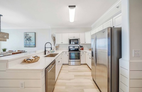 West Panama City Beach Condo | NEW Emerald Isle 2010 "Coastal Hippy Chic" Pool, FREE Tix&Beach Service for 4