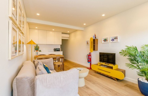 Estoril Apartment | NEW! ESTORIL SEAFRONT 1BEDROOM APARTMENT