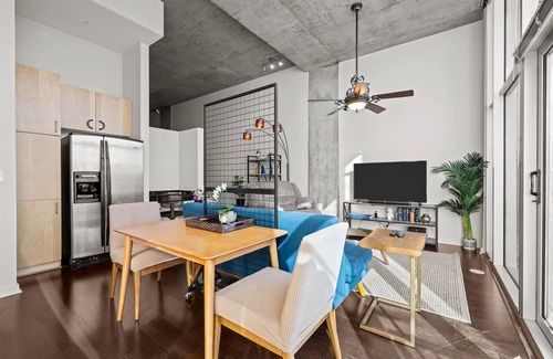 LoDo Condo | New! Executive Downtown Denver Condo - Amazing Views - Gym - Dog Friendly