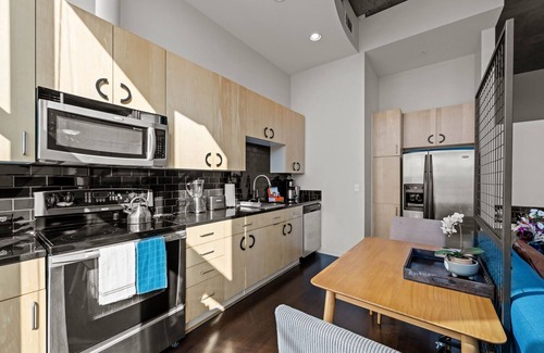 LoDo Condo | New! Executive Downtown Denver Condo - Amazing Views - Gym - Dog Friendly