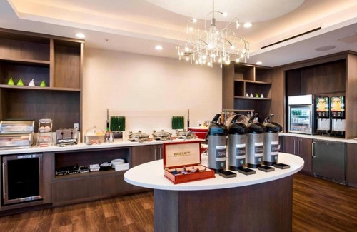 East San Mateo House | New extended stay room with free breakfast and parking!